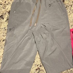 Figs multipocket jogger scrub pants